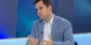 Epidemiologu Alimehmeti jep lajmin e mirë për luftën ndaj koronavirusit në Shqipëri