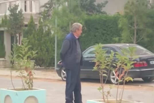 Sali Berisha keq mendrisht nga sindromi i “megalomanisë”! Shikon ëndrra dhe publikon videon: Jam shpallur “non grata” vetëm për këtë kërkesë që kisha për SHBA-në