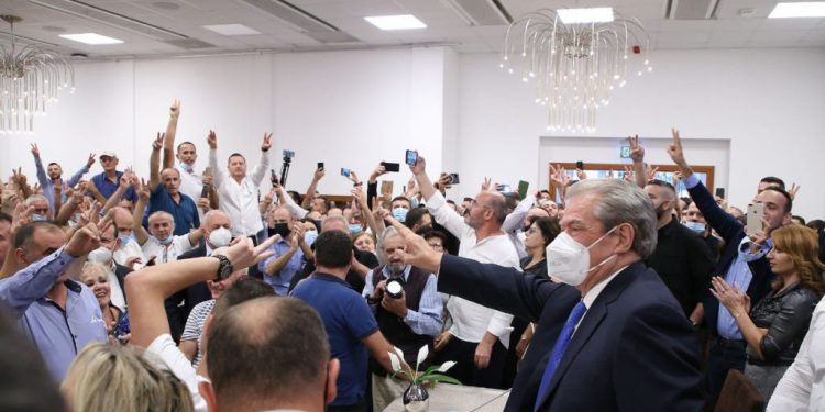 Berisha i nxjerr bllof kauzën Bashës: Kam qenë unë nismëtar i Vetting-ut të politikanëve! Propozimi i Bashës është rrëzuar nga Venecia