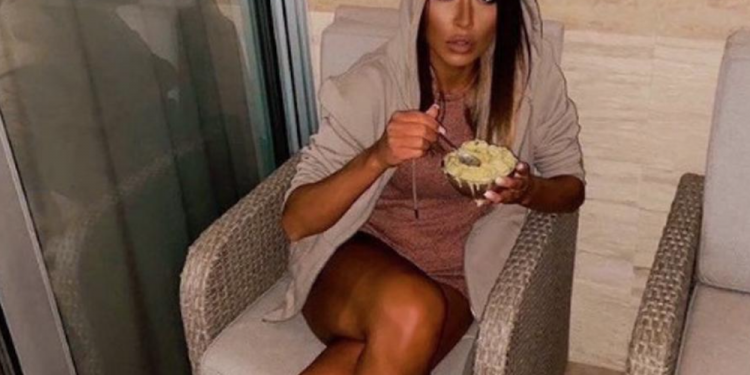 Skandali me zyrtaren serbe, komploti për vrasje dhe fotot intime që i kishte dërguar një ministri