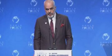 “Emiratet treguan solidaritet pas tërmetit”, Rama: Ja pse ua hapëm dyert afganëve