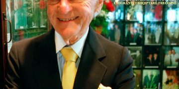 Tregim i  rrallë e Anthony Athanas! Zumë kos në anijen që na solli në Amerikë: E fillova duke shitur fruta, humba 200 milion USD në gjyq