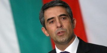 Ish-presidenti bullgar:”Autoritetet në Shkup të kuptojnë problemin, Duhet të bësh atë që bëre në Shqipëri