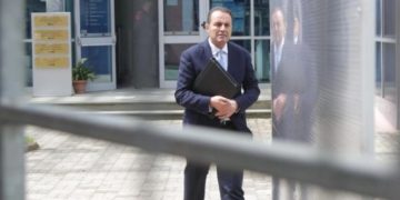 Teksa policia pret të kthehet, SPAK nis procedurat për shpalljen e Adriatik Llallës në kërkim ndërkombëtar