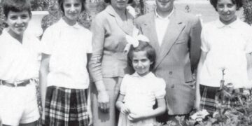 Testamenti i paharruar i Mitrush Kutelit pak ditë para se të ndërronte jetë: Fëmijtë e mi, “atdheu është atdhe edhe kur të lëndon”…mos e harroni kurrë!