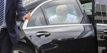 Një “bishë” super luksoze për kancelarin e ri gjerman