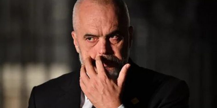 Çudira në parlament, Rama: Vitin që vjen do të çojmë në orbitë dy satelitë, “Albania 1” dhe “Albania 2”