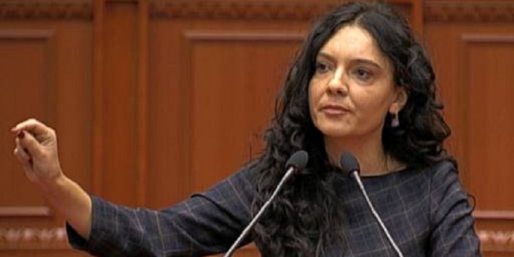 Spiropali i përgjigjes Bashës: S’flet dot për korrupsionin, i ke shpëtuar drejtësisë duke u fshehur pas procedurës