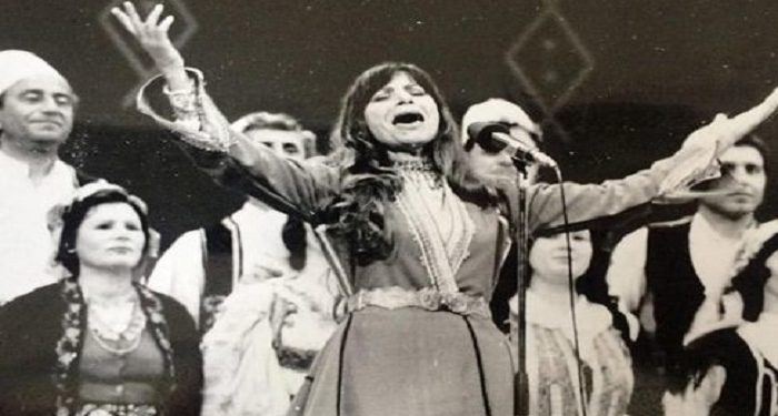 “T’i tërhiqet vëmendja Vaçe Zelës”! Pse e zemëroi artistja Sigurimin gjatë turneut në Greqi?