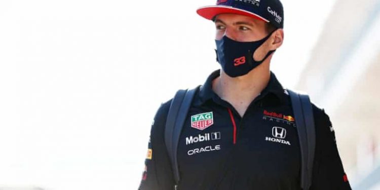 “Idiot”, ndizet sërish dueli Verstappen-Hamilton