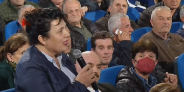Perla nga “Foltorja”: Demokratja “vë në siklet” Sali Berishën: Të kam në zemër, të shoh në ëndrrat e mia si…