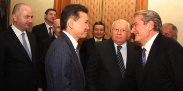 A i’a dha Berisha uzinën e Ballshit?! Taçi: Ofruam ofertën 128 mln para kamerave, nuk shikoj ku zoti Berisha…