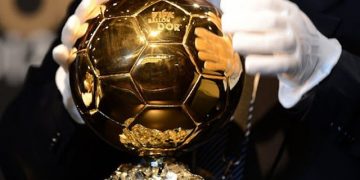 Kush është futbollisti i njohur që fitoi “Topin e Artë”?!