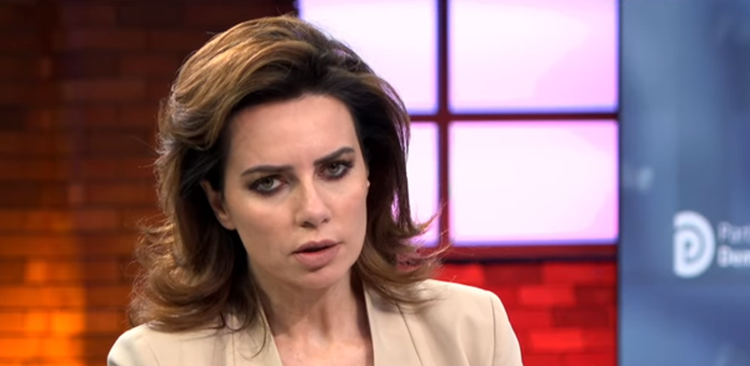 Nxehet situata brenda selisë blu! Deputeti i PD-së i përgjigjet ‘flakë për flakë’ Grida Dumës dhe nxjerr prapaskenat: Ti mikja ime më kujton historinë e atij fakirit që i vodhën lopën!