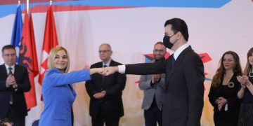 Forcohet aleanca anti-SHBA! Meta hedh besnikët e tij në sulm ndaj Bashës dhe i del në krah Berishës: Spaho rreshtohet në mbështetje të LSI