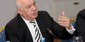 Alfred Moisiu plas ‘bombën’: E ka në akuzën e DASH! Ja si më bënte presion mafioz Sali Berisha me nipat: “Daja të firmosë shkarkimin e prokurorit”!