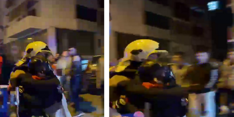 Heronjtë e Tiranës! Ky është momenti kur zjarrfikësit shpëtojnë fëmijën nga flakët që përfshinë pallatin te Fresku (Video)