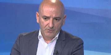 Bejko: Berisha “ujk” dhe “kamikaz” politik, kërkon të përdorë revolucionin dhe militantët për të ardhur në pushtet, SHBA ja ka kopsitur dosjen