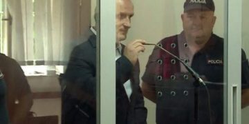 Vrasja e Azem Hajdarit! Izet Haxhia hap letrat në gjykatë dhe rrëfen detajet e 12 shtatorit: Zbardh lëvizjet e dyshimta të Berishës
