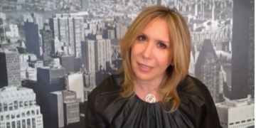 “Të kesh 3 partnerë ndërkohë që je e martuar është imoralitet”! Shpërthen “ameri-konia” e Foltores dhe befason me deklaratën e saj: Punonjësi i Ambasadës Amerikane fle me…