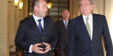 Pse u fundos Sali Berisha nga SHBA? Ramush Haradinaj ia thotë ‘troç’ ish-kryeministrit: Mos i shpall luftë Amerikës