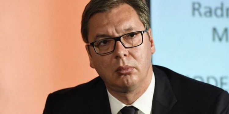 Presidenti Vuçiç i përgjigjet ‘flakë për flakë’ letrës së kongresistëve amerikanë: S’kam prona jashtë vendit