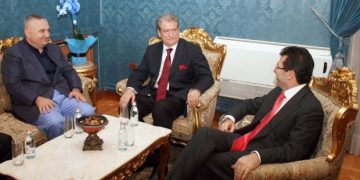 Cili është “aleati” i Berishës i përfshirë në korrupsion madhor sipas DASH: Fatmir Mediu apo Ilir Meta?