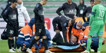 Lotët e Neymar pas dëmtimit të rëndë, por premton: Do të rikthehem më i fortë