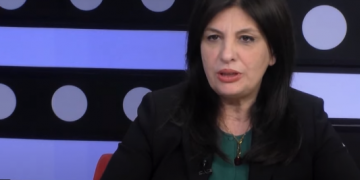Jozefina Topalli: Ka trashur zërin Luli? Hahaha. U deshën shumë vite që Berisha ta njihte kush është Basha