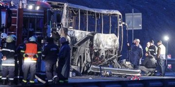 Politikani i njohur shqiptar në zi, mes viktimave të aksidentit tragjik edhe vajza e tij: U takofshim në lule të xhehnetit bija ime!