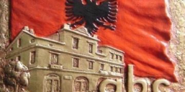 Historia e Alfabetit, si shmangu ndarjen identitare dhe pse u zgjodh Manastiri