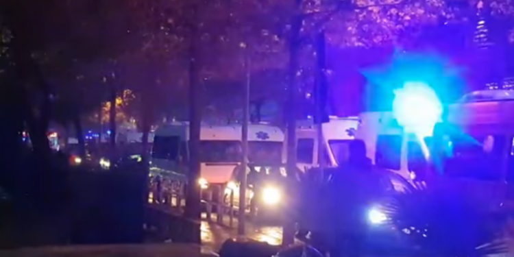 Aksident tragjik në Qafë- Kashar! Ambulanca përplaset me mjetin: Humb jetën pacientja dhe shoqëruesja e saj! Shoferi në gjendje të rëndë në spitalin e Traumës