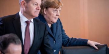 Gjermania bëhet me kancelar të ri pas 16 vitesh: Kush është Olaf Scholz, kancelari i ri që do pasojë Angela Merkel?!