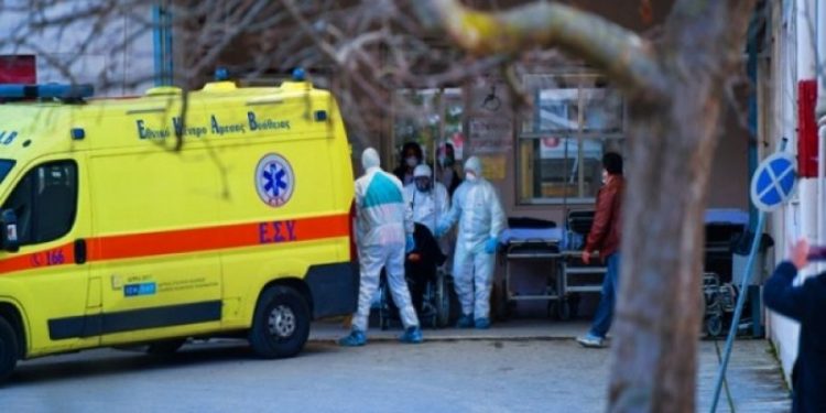 Po ktheheshin nga Shqipëria, aksident tragjik në Greqi: Djali 17 vjeçarë i mbijetuari nuk e di se humbi prindërit dhe motrën: Mendova se kishin rënë në koma