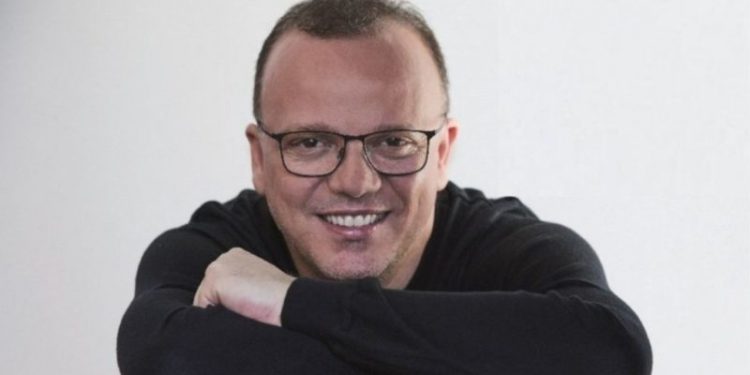 Këngëtari i njohur italian rrezikon 4 vjet burg për evazion fiskal. Dënimi më 9 nëntor