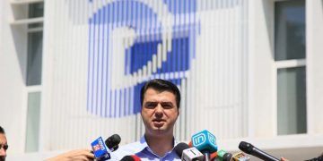 Dënimi për shpifje i përfaqësuesve në KQZ, PD sulmon gjyqtarin: Je i përfshirë në trafik droge