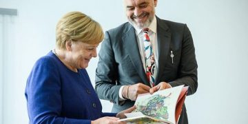 “M’u duk sikur po shkoja në provim me një zysh që s’fal”! Rama rrëfen takimin e parë me Angela Merkel: Kisha shumë shqetësim Ja çfarë mësova prej saj!