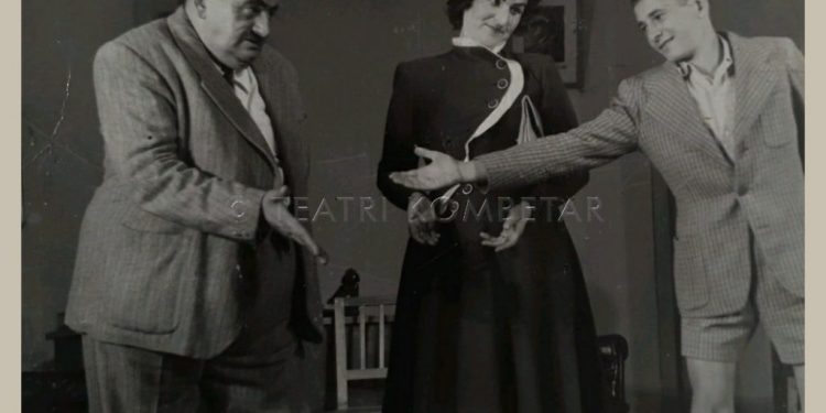 Më 7 nëntor 1909, lindi aktori i paharruar Mihal Popi