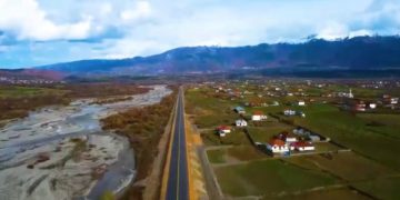 VIDEO/ Rama publikon pamjet e “Rrugës së Arbërit”: Gëzuar 29 Nëntorin!