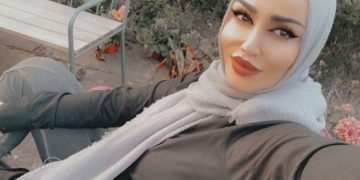 Rrëfehet këngëtarja shqiptare që braktisi muzikën për fenë: Më vjen turp për jetën time dikur