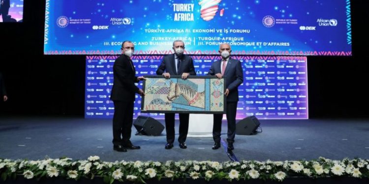 Ylli i Turqisë po lind në Afrikë