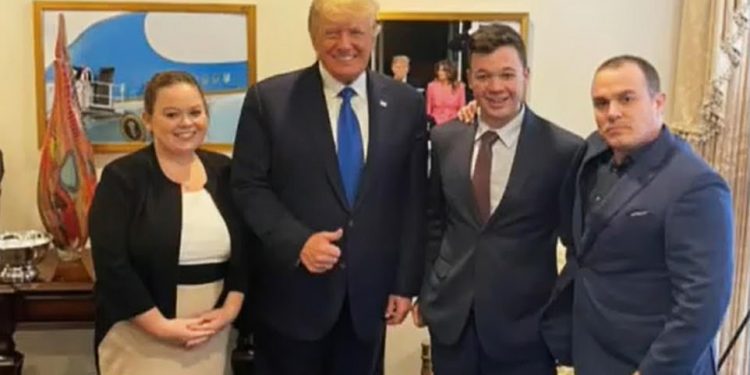 Vrau dy persona, Donald Trump pret në shtëpi adoleshentin më të përfolur të momentit në SHBA