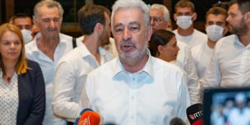 Rama thumbon kryeministrin e Malit të Zi: Pret të futet vitin tjetër në BE, por të shohim nëse do futet apo jo! Po u fut të na tregoj dhe ne si u fut kaq shpejt