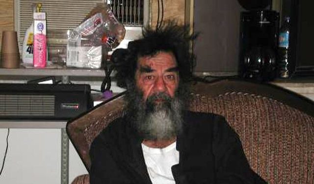 Zbulohet lutja e fundit e Sadam Hussein pasi e nxorrën zvarrë nga vrima ku ishte fshehur