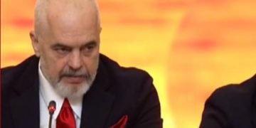 Ndodh incidenti LIVE gjatë samitit me presidentin serb dhe Zaev, ‘trembet’ Rama: Sapo mora një goditje. E pamundur të marr veten!