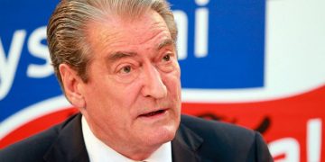 Çfarë do të ndodhë mëngjesin e 12 dhjetorit? Sali Berisha zbulon planin e tij dhe paralajmëron ‘tërmet’ në selinë blu