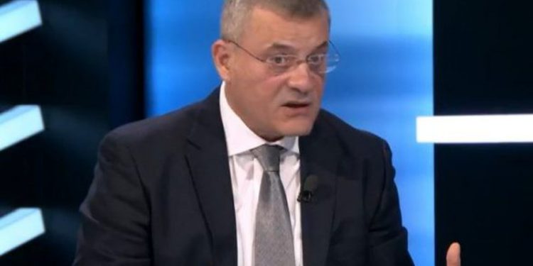Arben Imami zbardh të fshehtat e 21 janarit, ja si Berisha kërkoi të nxirrte ushtrinë në rrugë për të shtypur protestuesit