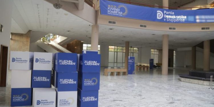 Sot beteja finale Basha-Berisha! Kreu i PD zëvendëson krerët e degëve të shkarkuar dhe mobilizon bazën: Ja çfarë pritet të sjellë Kuvendi