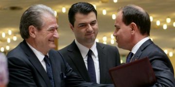 Grupi i Berishës kërcënon gjyqtarin Agron Zhukri: Konfirmo statutin ndryshe do marrësh në qafë veten, do krijosh destabilitet