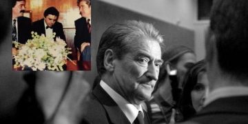 E vërteta e klounit plak Sali Berisha dhe faji i atyre që e mbështesin në këtë cirk të madh me shqiptarët